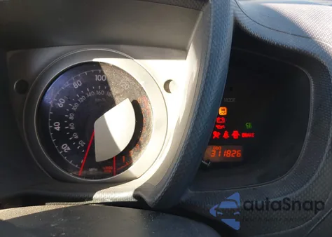 2010 Scion Xd из США, поврежденный, VIN JTKKU4B49AJ057743